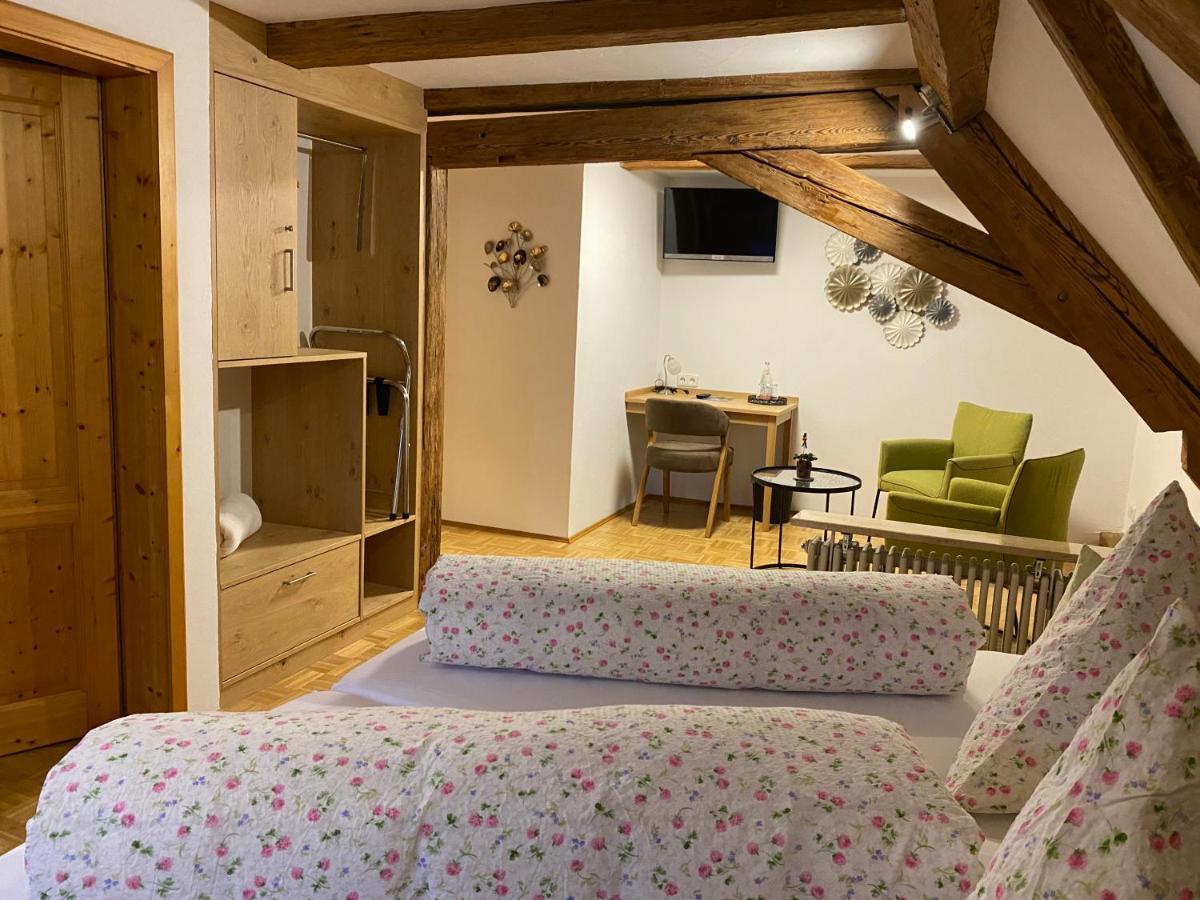 Gasthof - Pension - Adler Вайлер-Зіммерберг Екстер'єр фото